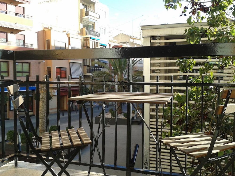 Hostal El Mercat 50/60