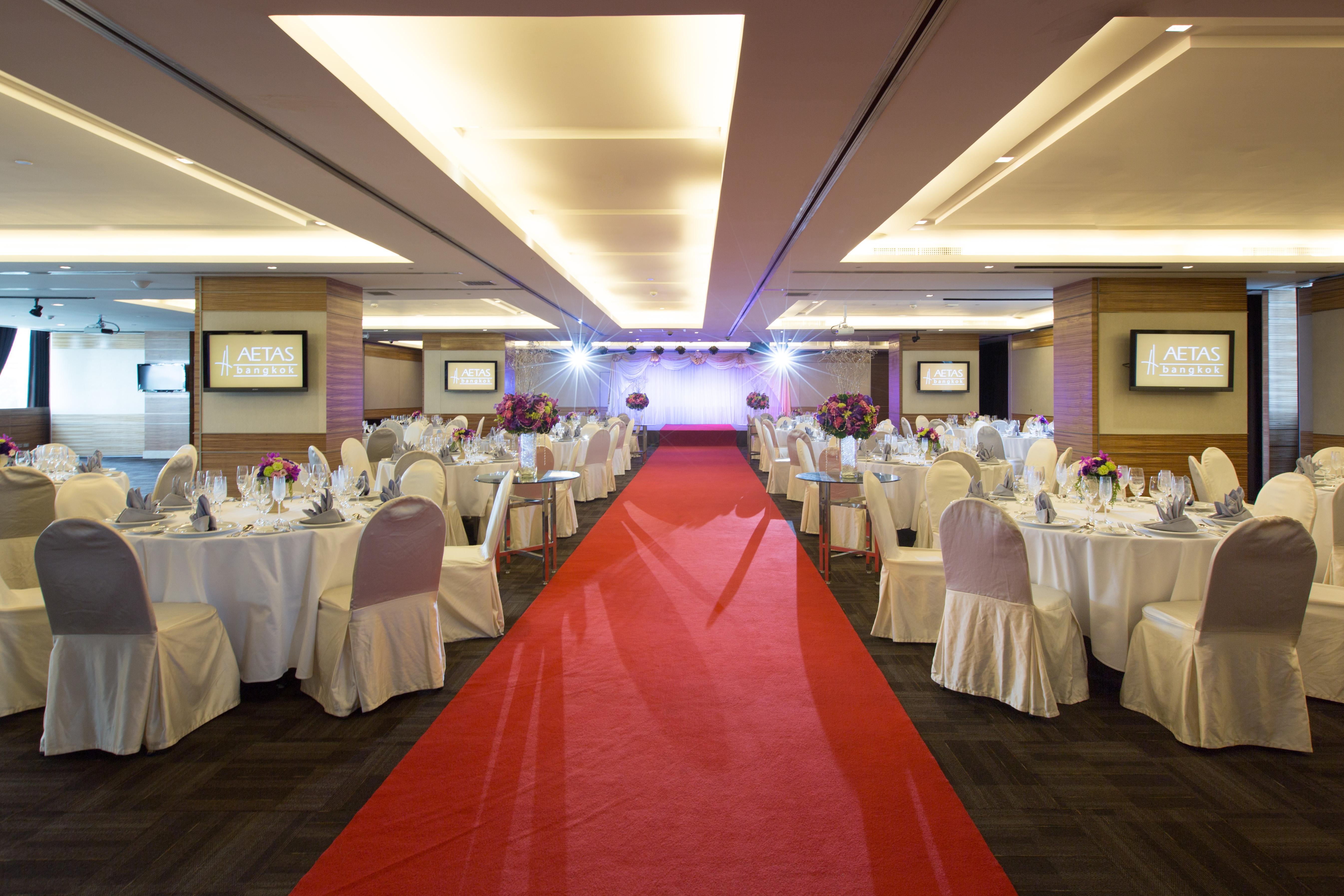 Aetas Bangkok Hotel 32/36