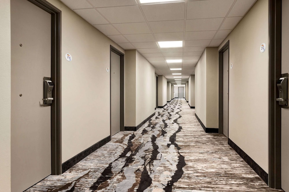 Baymont by Wyndham Blackwell I-35 49/71