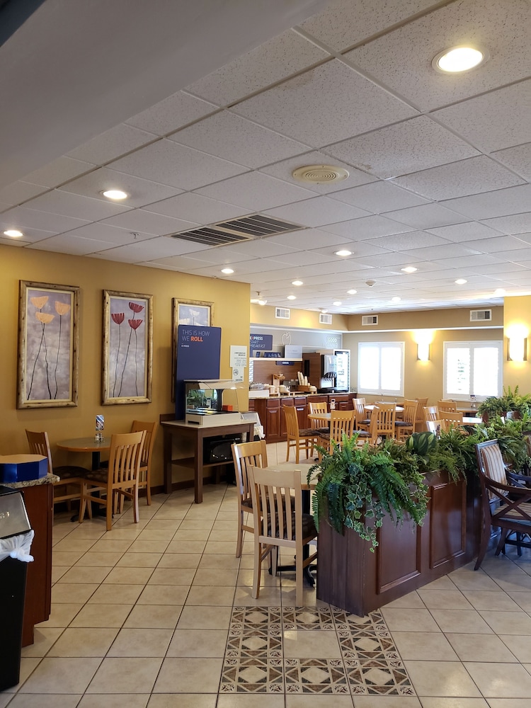 restaurant-cafeteria