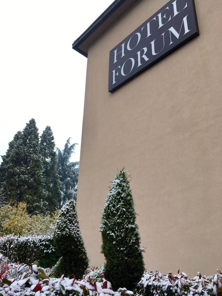 Hotel Forum 3/70