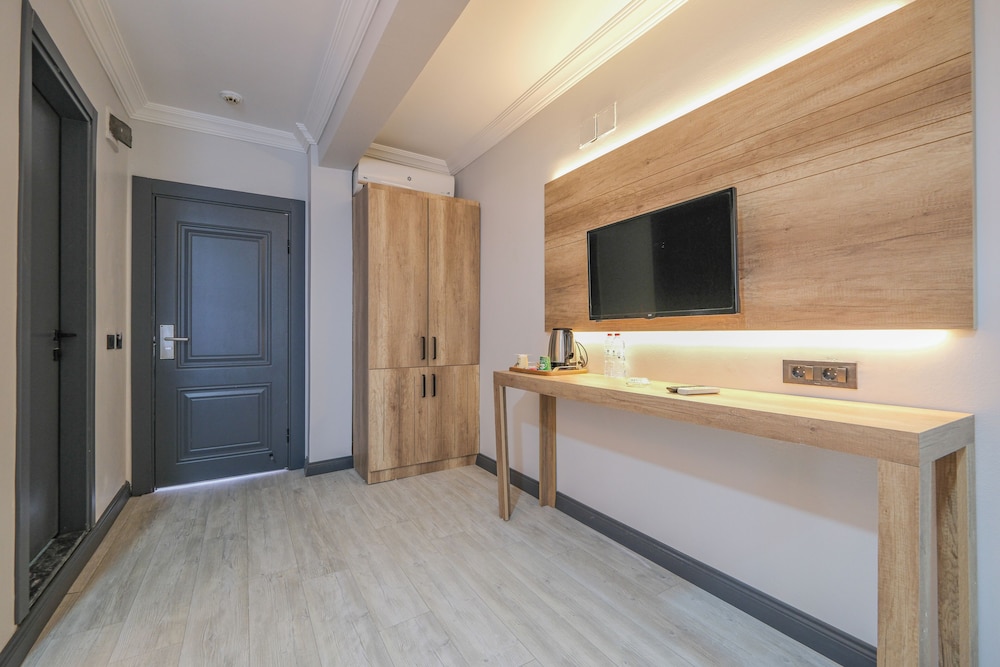 Kar Hotel 7/50