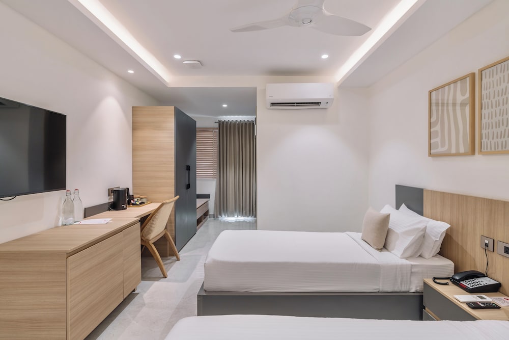 SKYLA Studios and Suites Kondapur 11/46