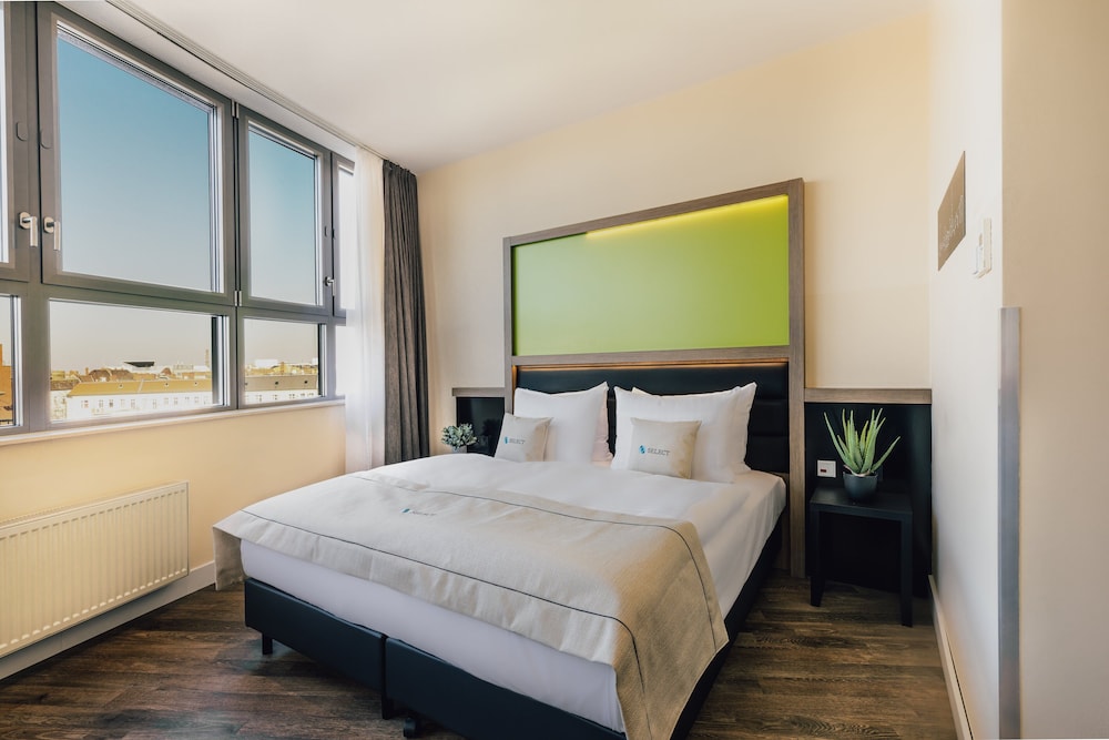 Garner Hotel Berlin - Charlottenburgm, an IHG Hotel 25/82