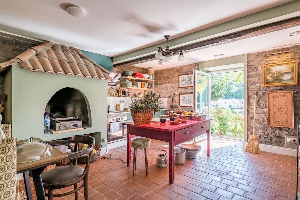 Villa Camelia Boutique House 30/50