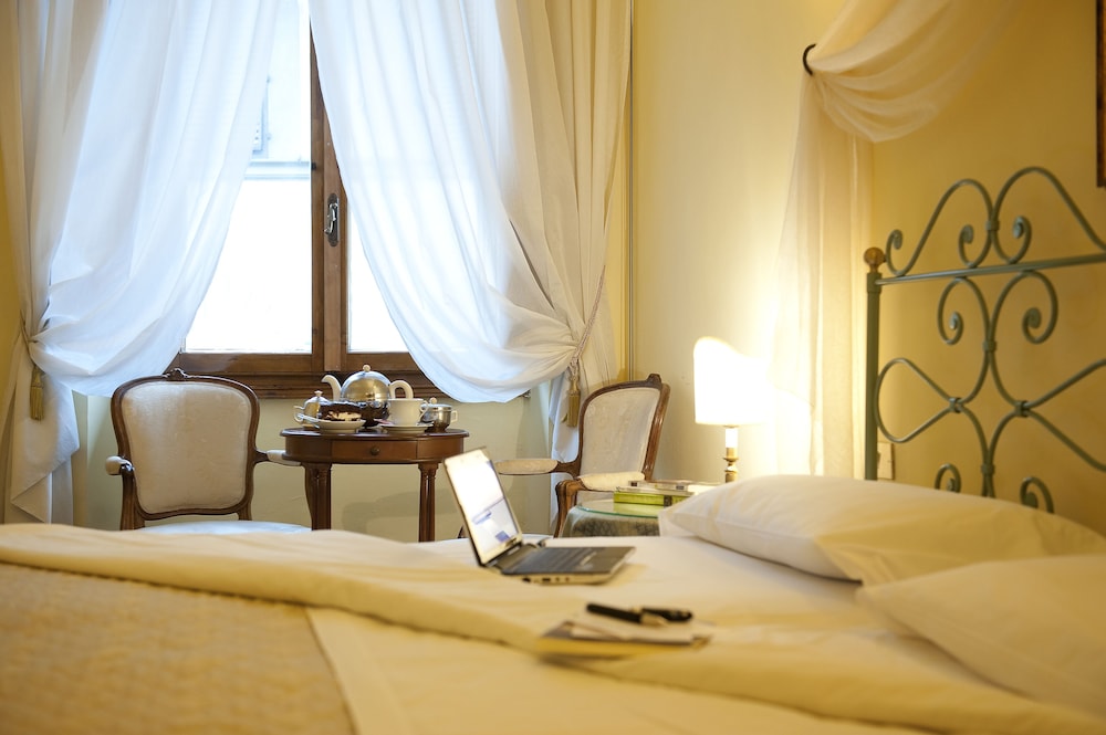 غرفة قياسية بسرير مزدوج، Palazzo Dal Borgo 4/10