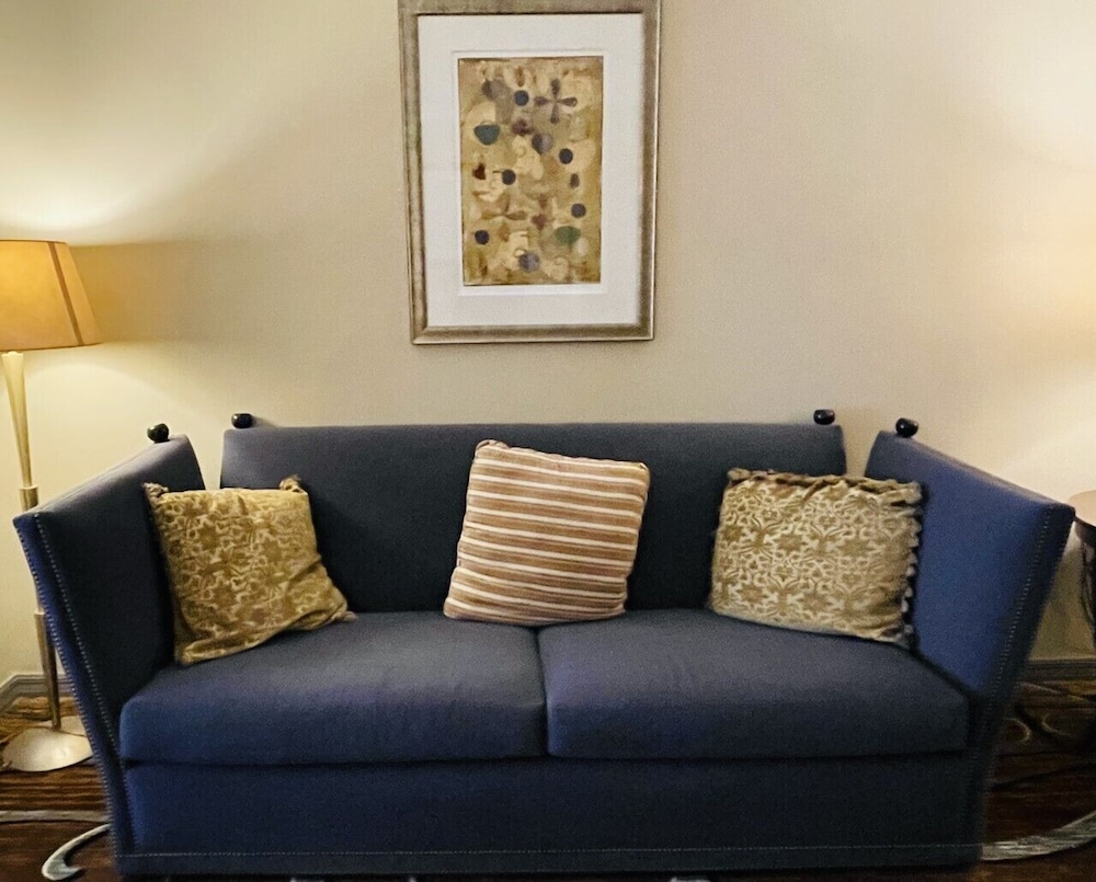 Greenville Inn Suites 54/67