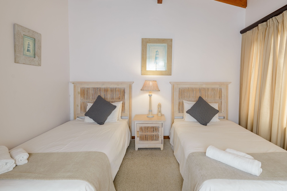San Lameer Villa Rentals Bachelor Studio 2515 18/50