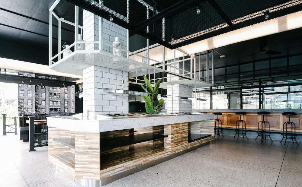 BOOK Design HOTEL -SHA Extra Plus 9/50