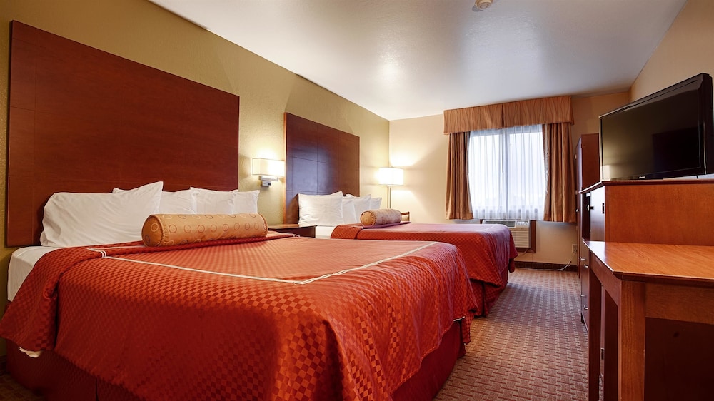 Best Western Plus Altoona Inn 13/43
