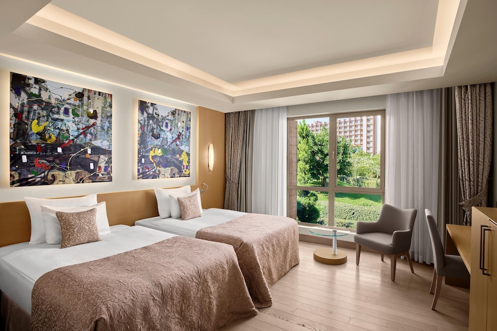 Concorde Luxury Resort and Casino 12/47