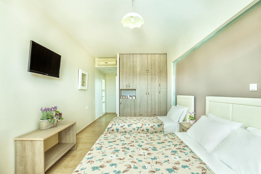 Anna Hotel 35/73