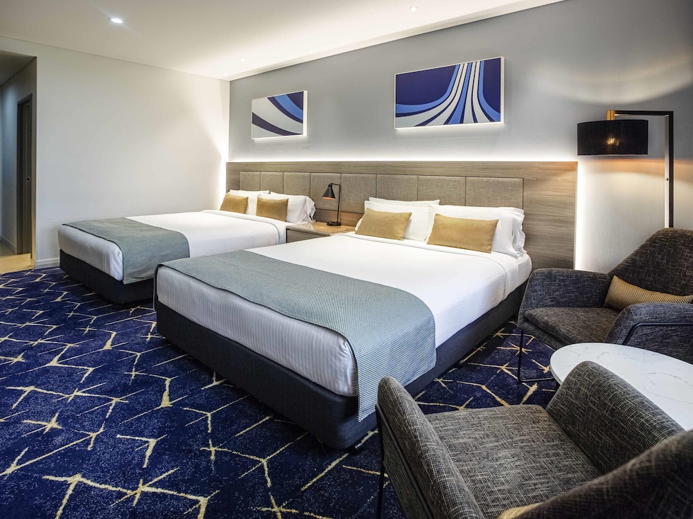 Mercure Sydney Liverpool 14/48