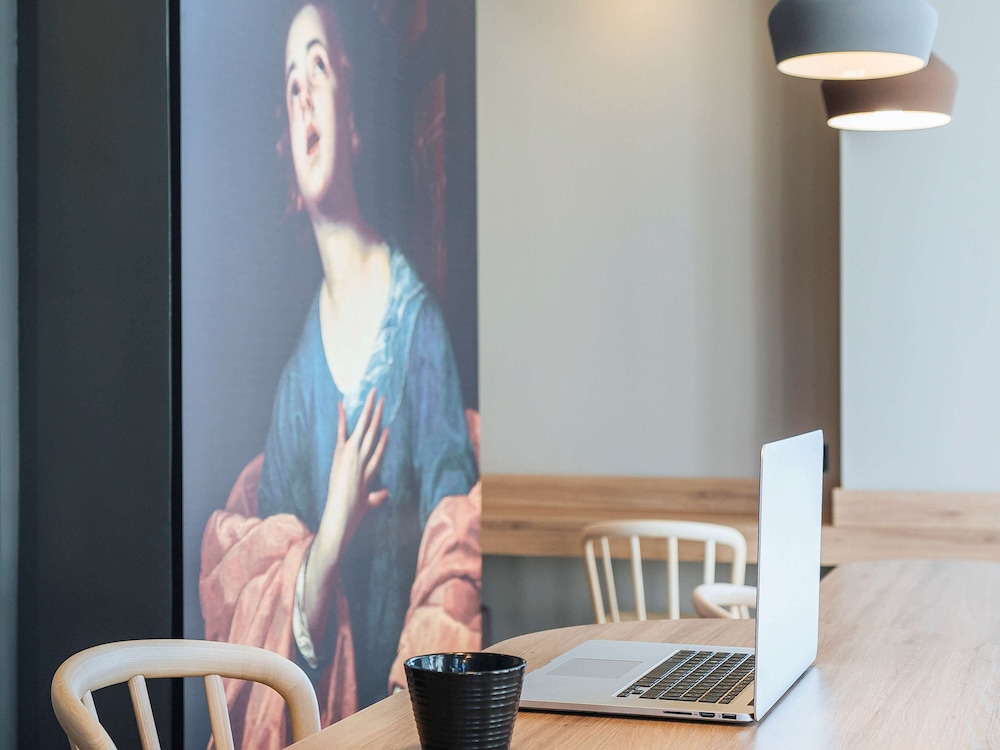 ibis Styles Le Mans Centre Gare 16/73