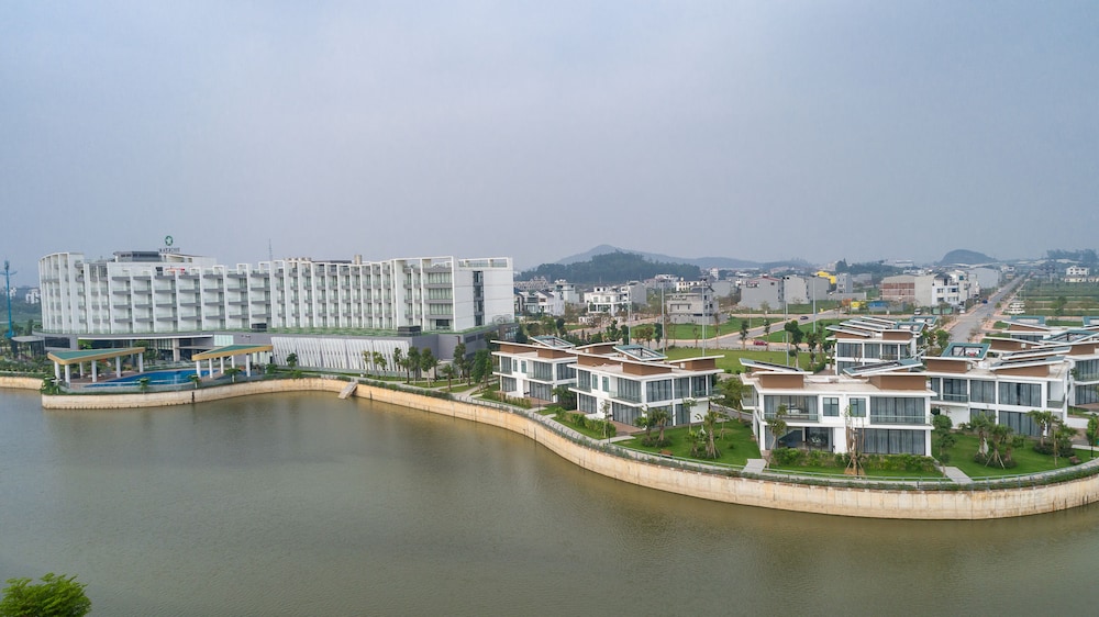 Dic Star Hotels Resorts Vinh Phuc 37/43