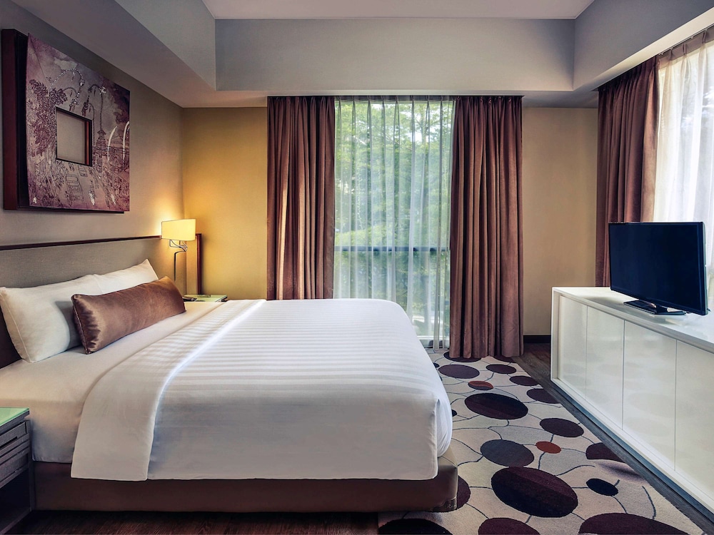 MERCURE BALI LEGIAN 31/75