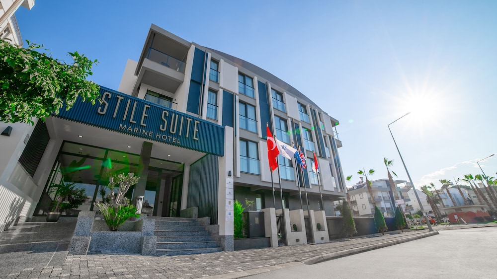 Stile Suite Marine Hotel 5/50