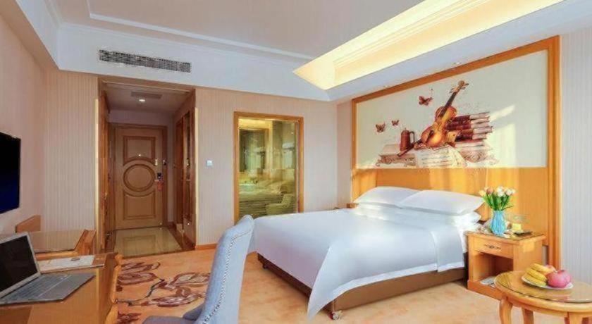 Vienna Hotel (Taicang Zhenghe Road) 29/40