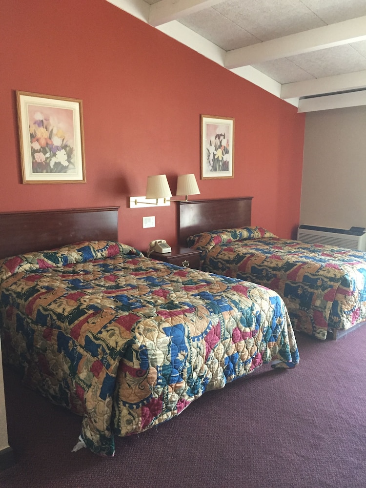 Red Carpet Inn 6/65
