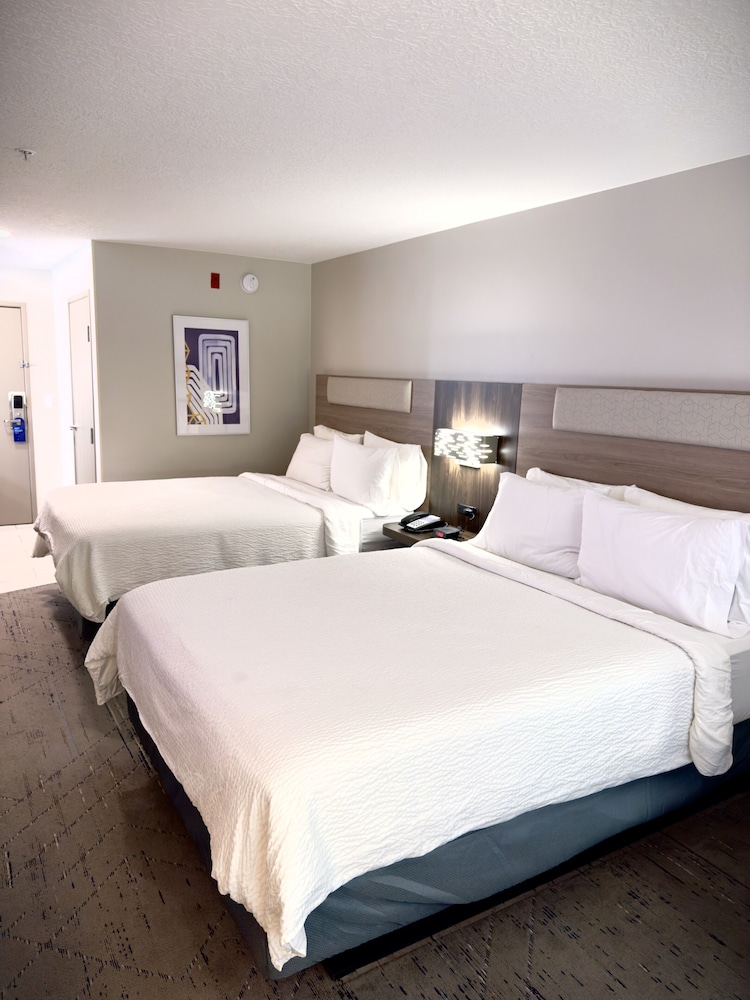 Holiday Inn Express & Suites Sandy - South Salt Lake City, an IHG Hotel 14/56