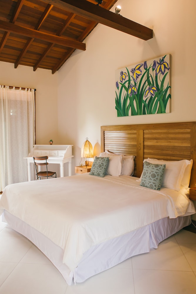 Beach, Deluxe, King Bed