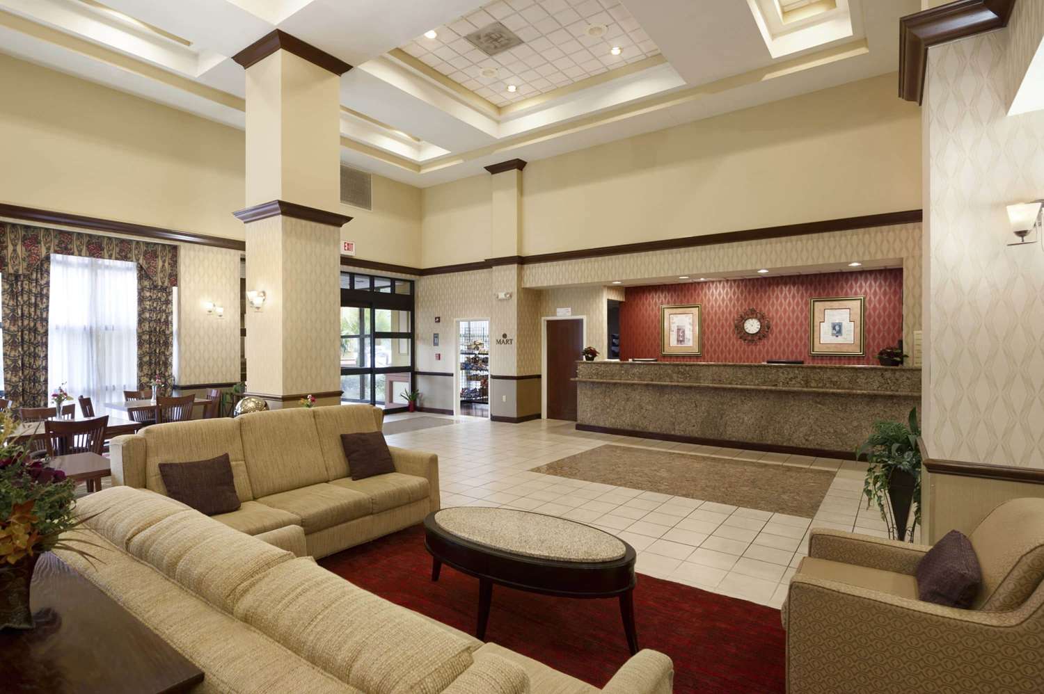 Ramada by Wyndham Suites Orlando Airport 32/56