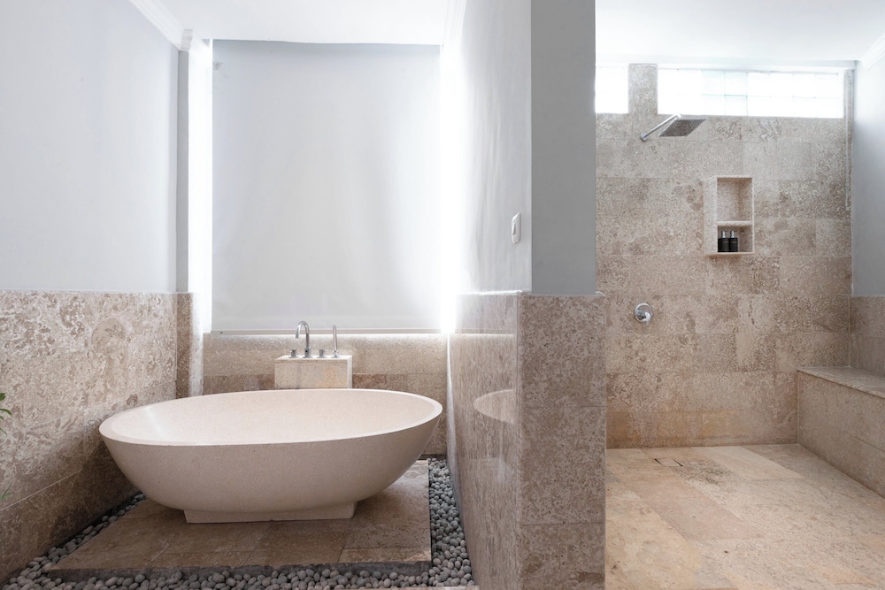Nunamkhalu Private Villas and Spa (Ex Nusa Dua Retreat) 78/79