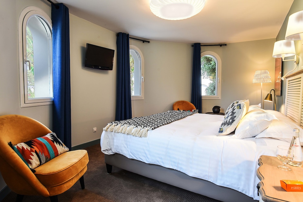 Hotel La Reserve 23/77