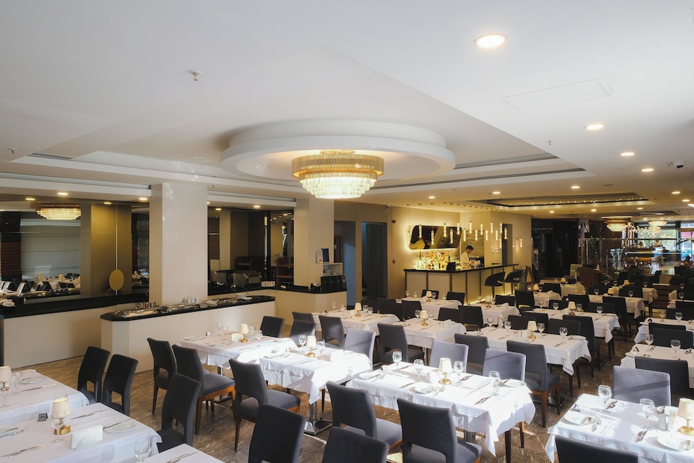 Armis Hotel 39/50