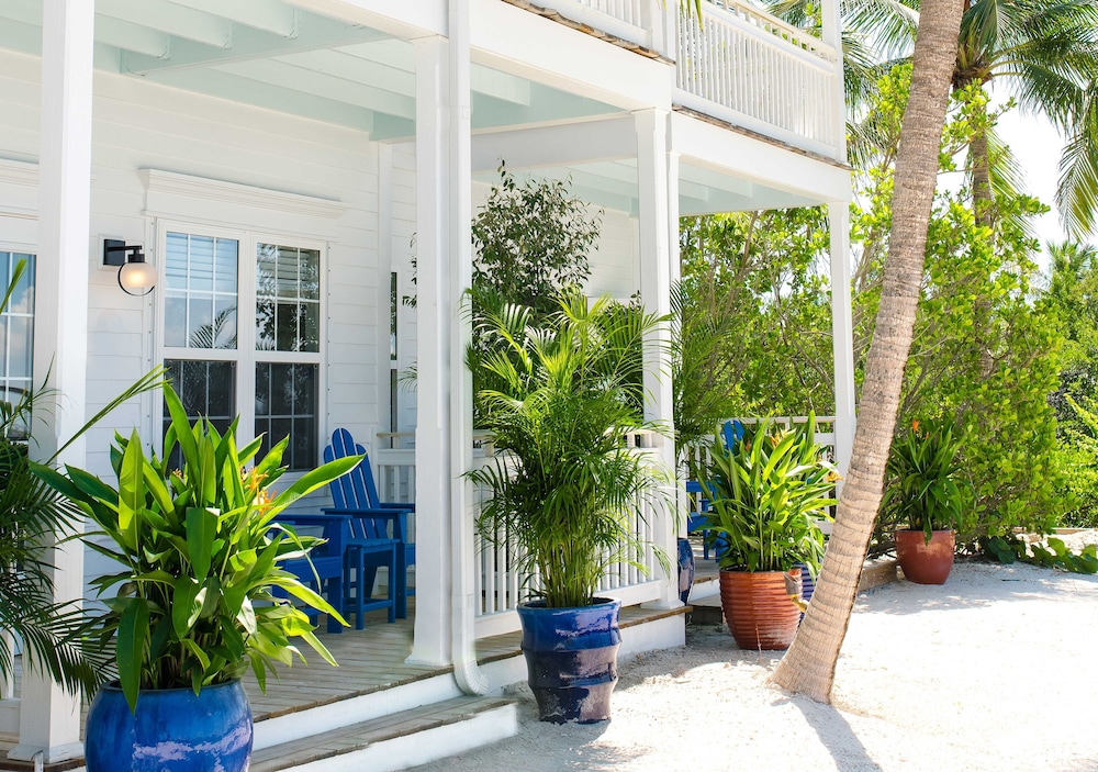 Parrot Key Hotel & Villas 10/70