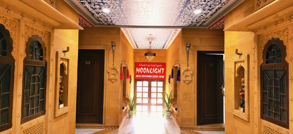 Hotel Moonlight 40/64