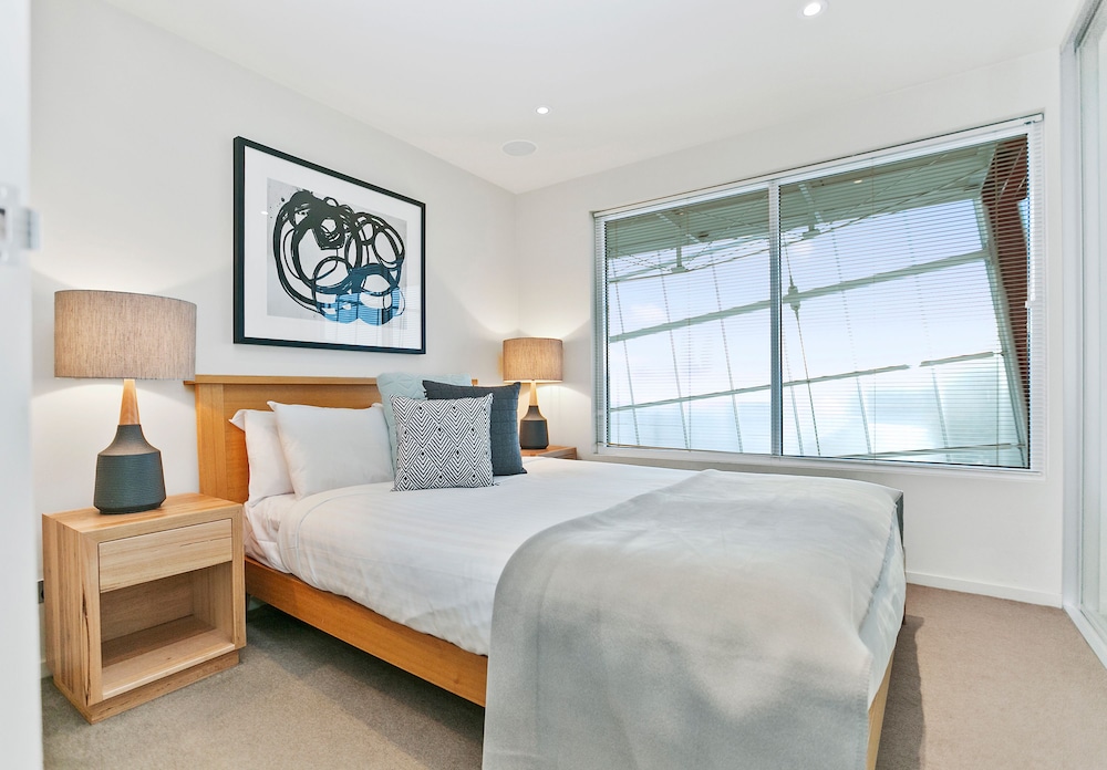 2 Bedrooms, Xl, Penthouse, Apartment, 1 Queen and 1 Single Bed