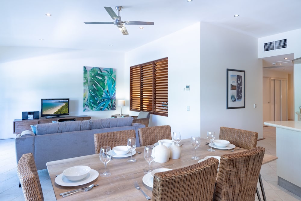 Saltwater Luxury Apartments 31/40