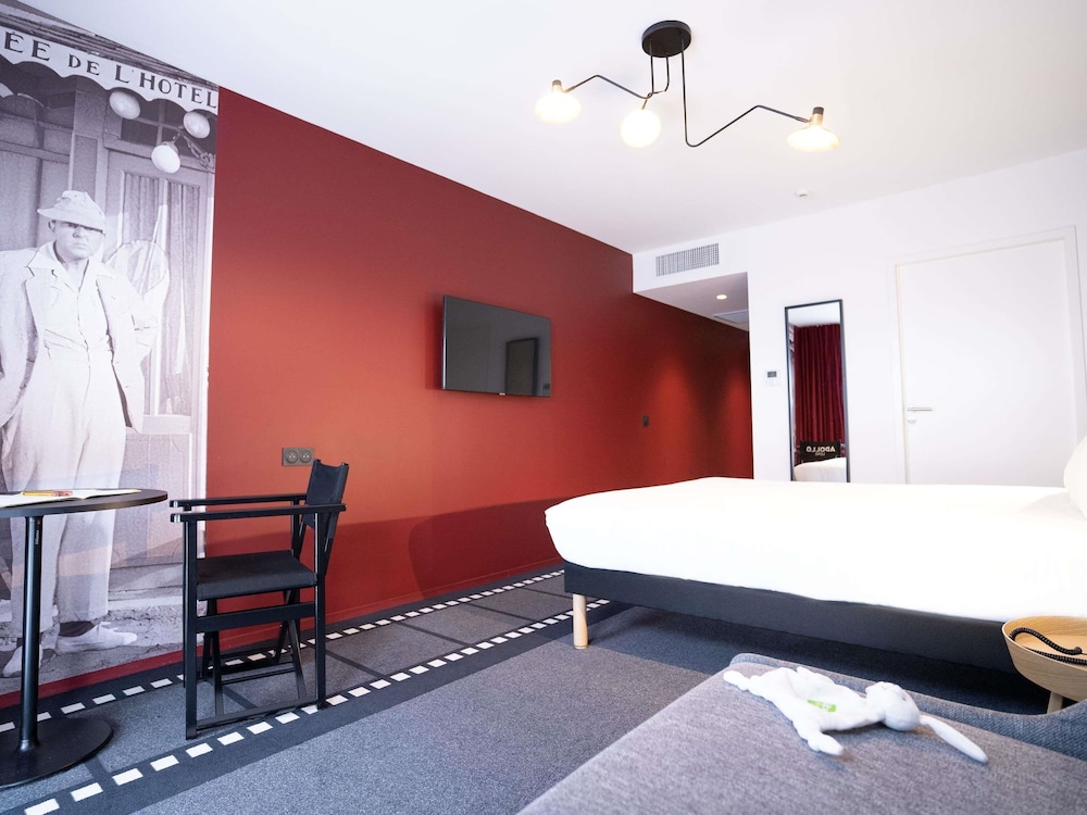 غرفة تنفيذية بسرير مزدوج مع أريكة، ibis Styles Lens Centre Gare 5/10