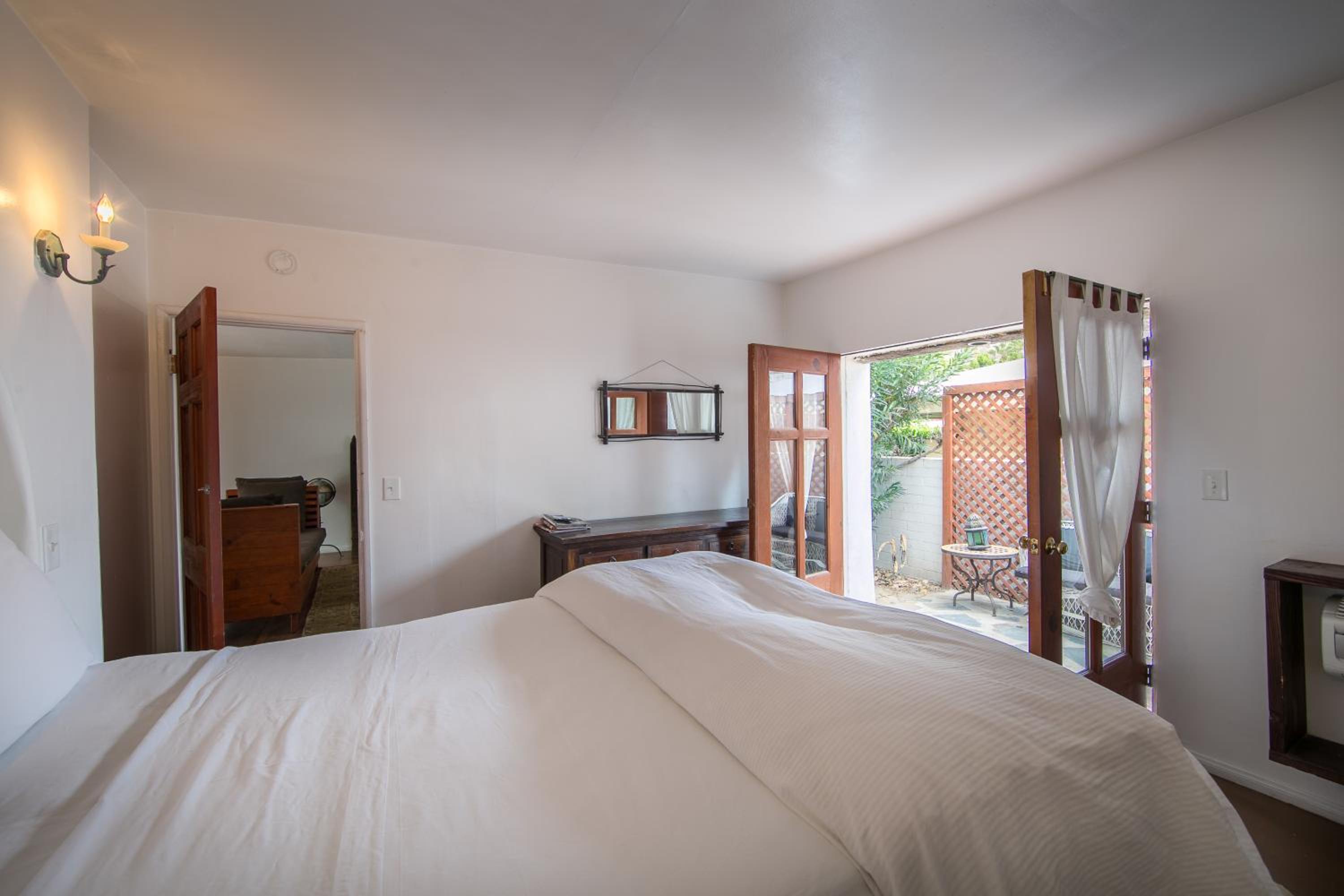 Nomad, Suite, Queen Bed