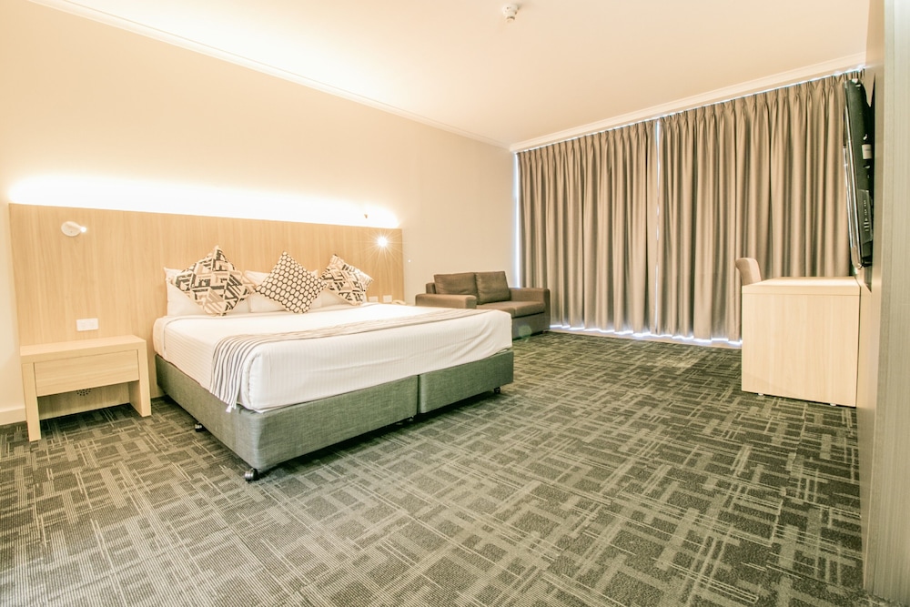 Opal Cove Resort 23/72