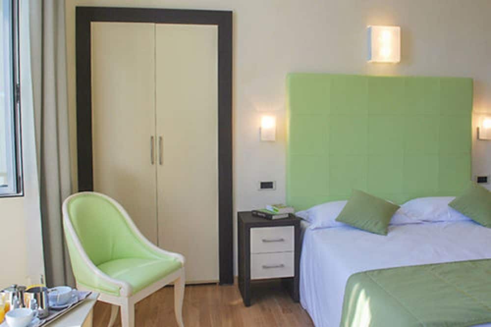 HOTEL VILLA BELVEDERE 33/68
