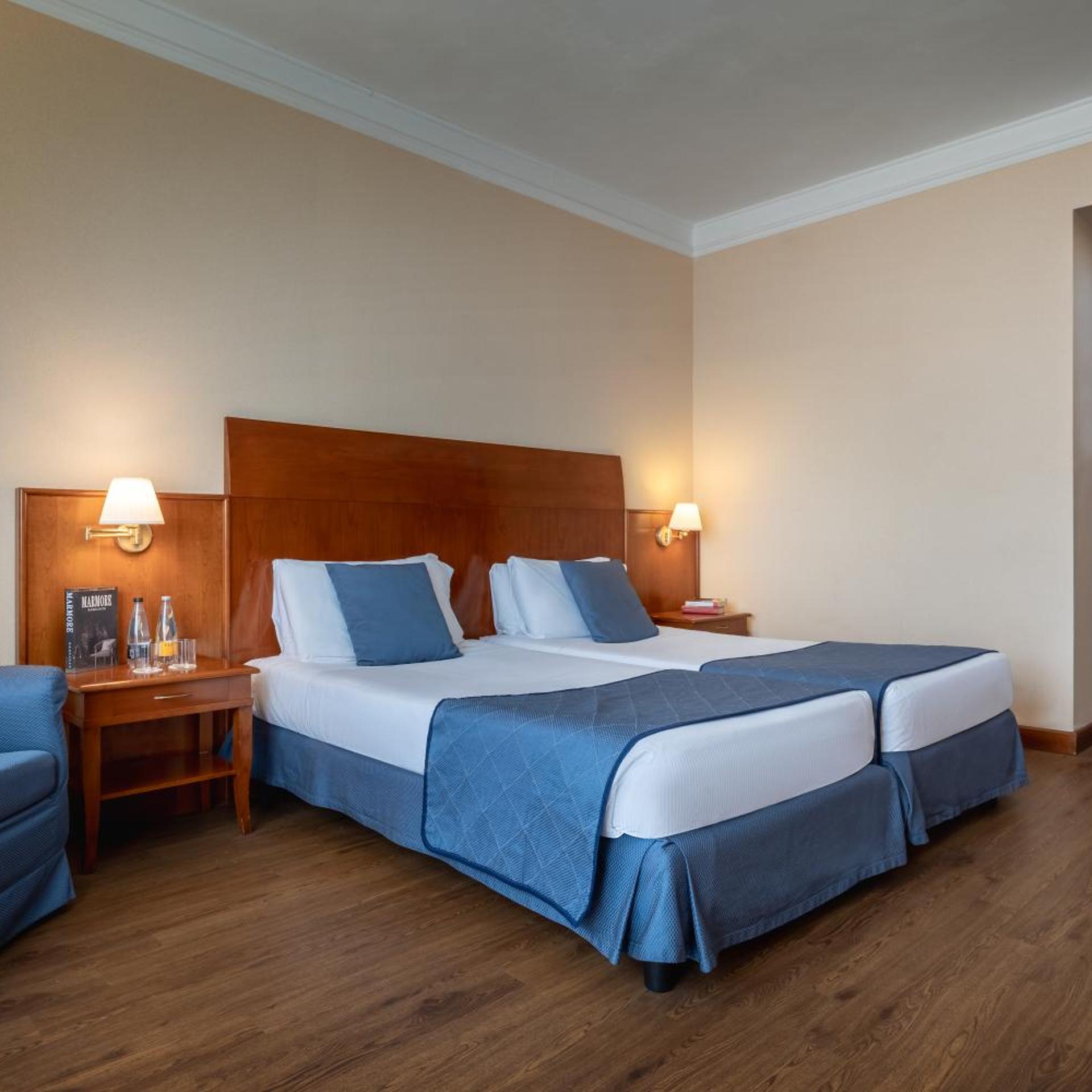 Room, Twin Beds