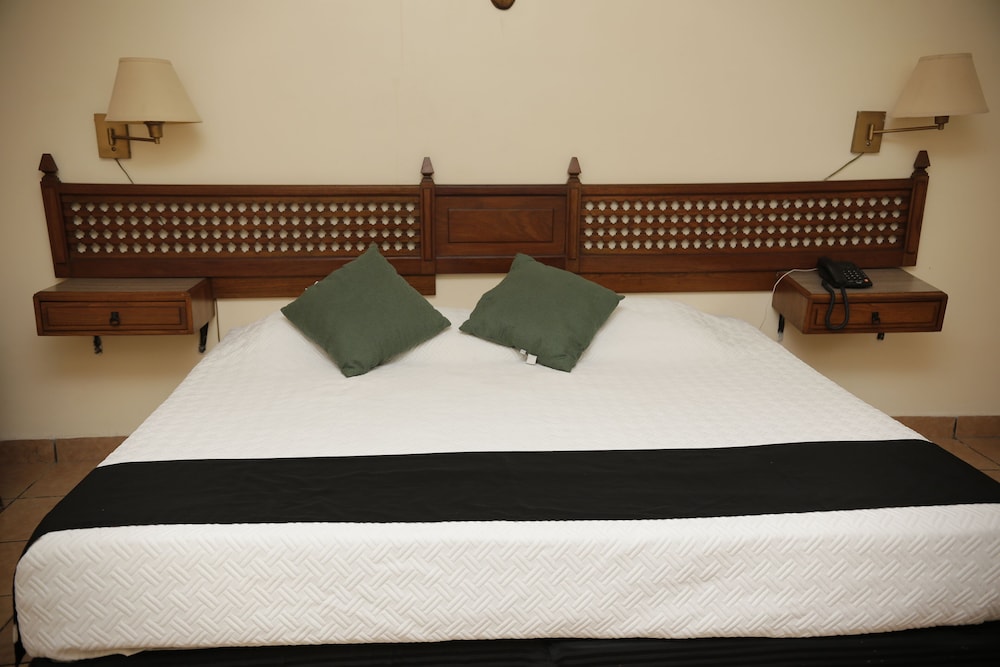 Hotel Posada Santa Fe 13/50
