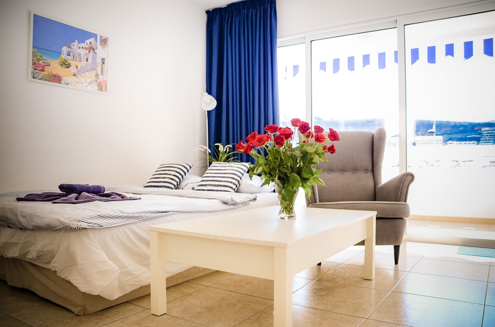 Calypso Oasis Apartments 31/65