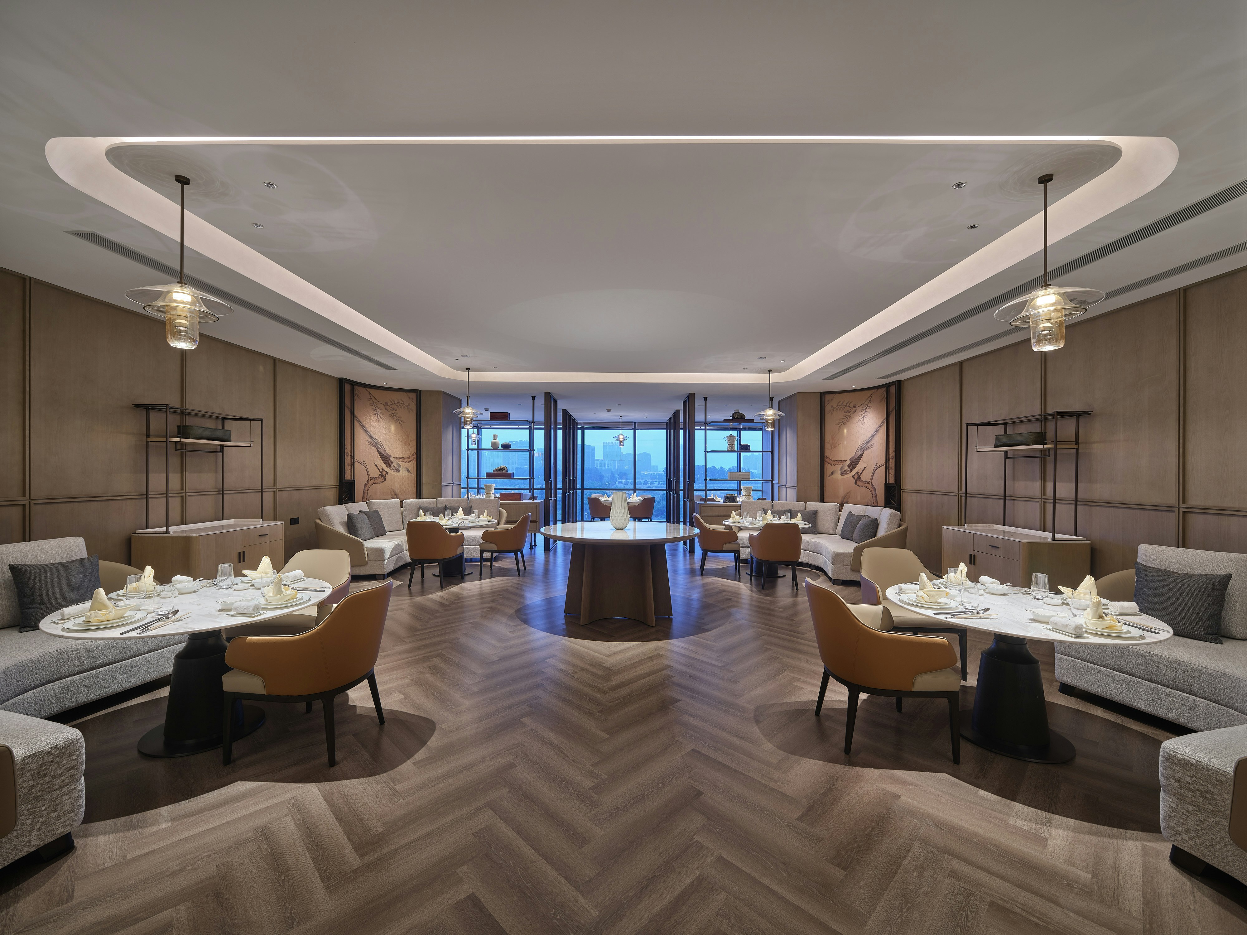 Hilton Jiashan 16/36