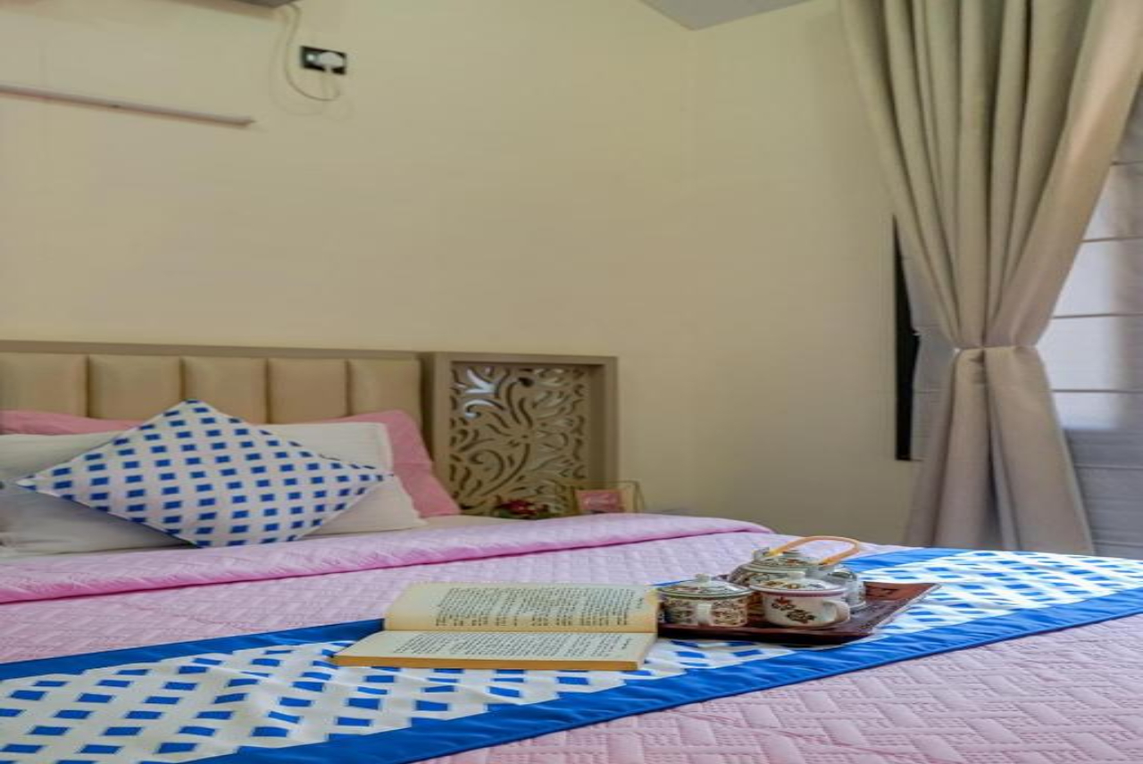 Room at Alaya Stays 3BHK Golden Meadow Hillside Retreat with Outdoor Lounge, KASAULI