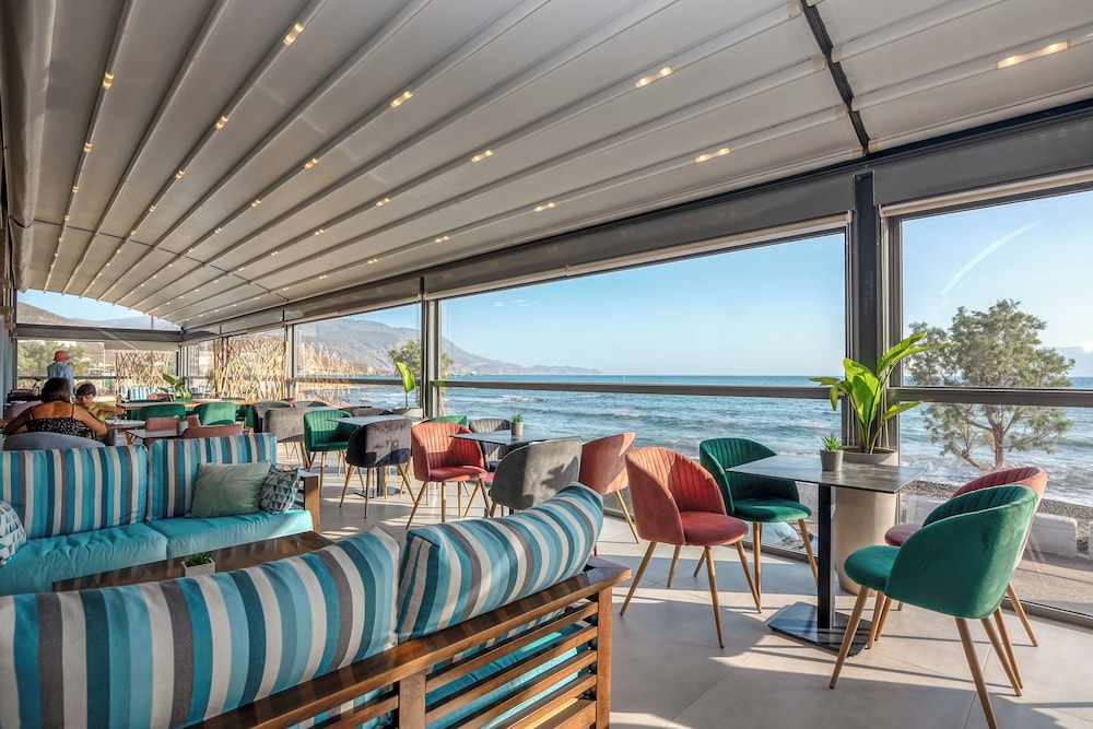 CHRISTINA BEACH HOTEL 42/65