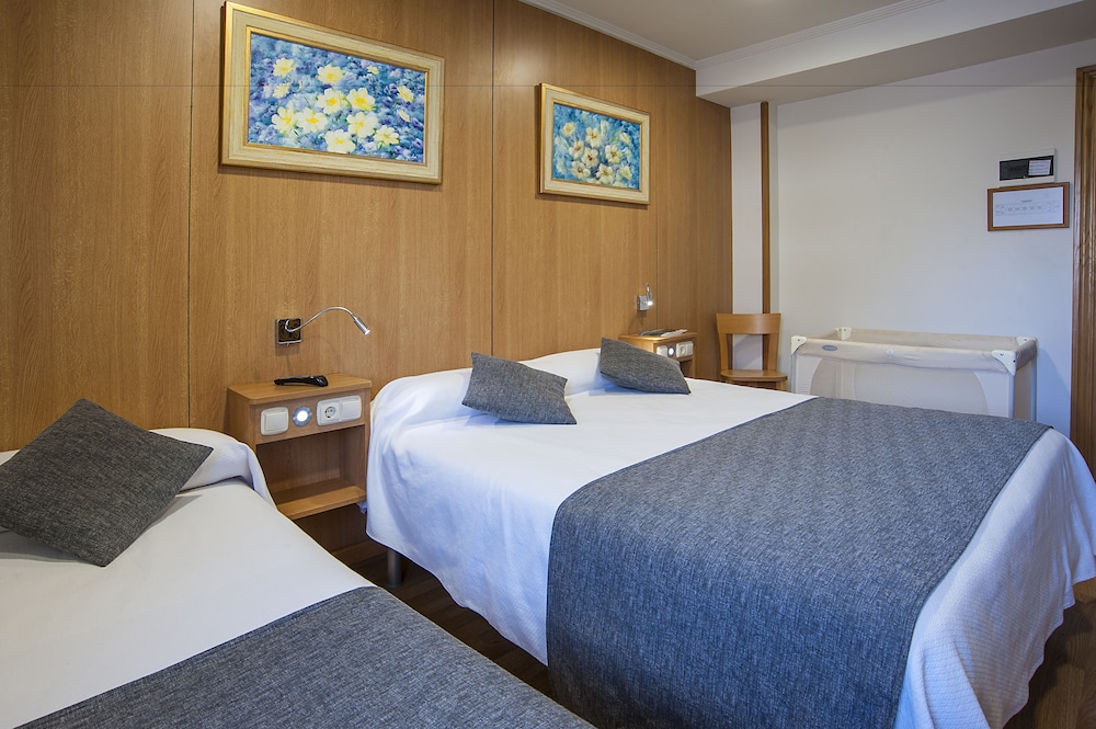 Iraipe Hostal Izaga 6/28