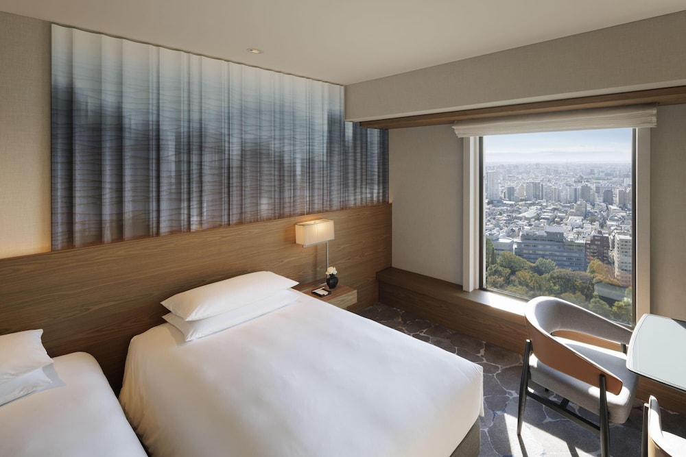 ROOM, TWIN BEDS, PARK VIEW