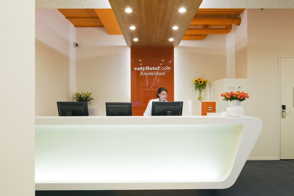 easyHotel Amsterdam City Centre 13/66