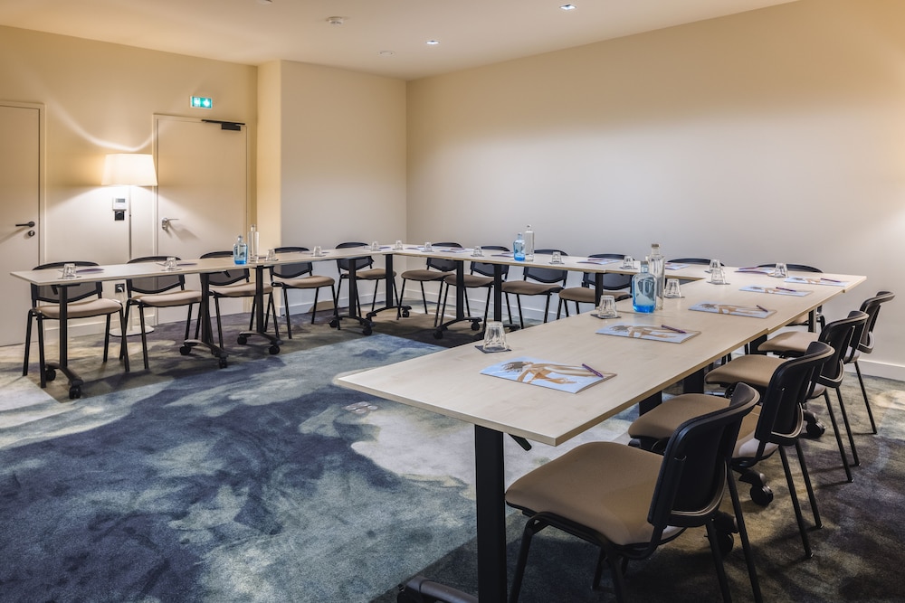 Mercure Bordaux Gare Atlantic 67/76