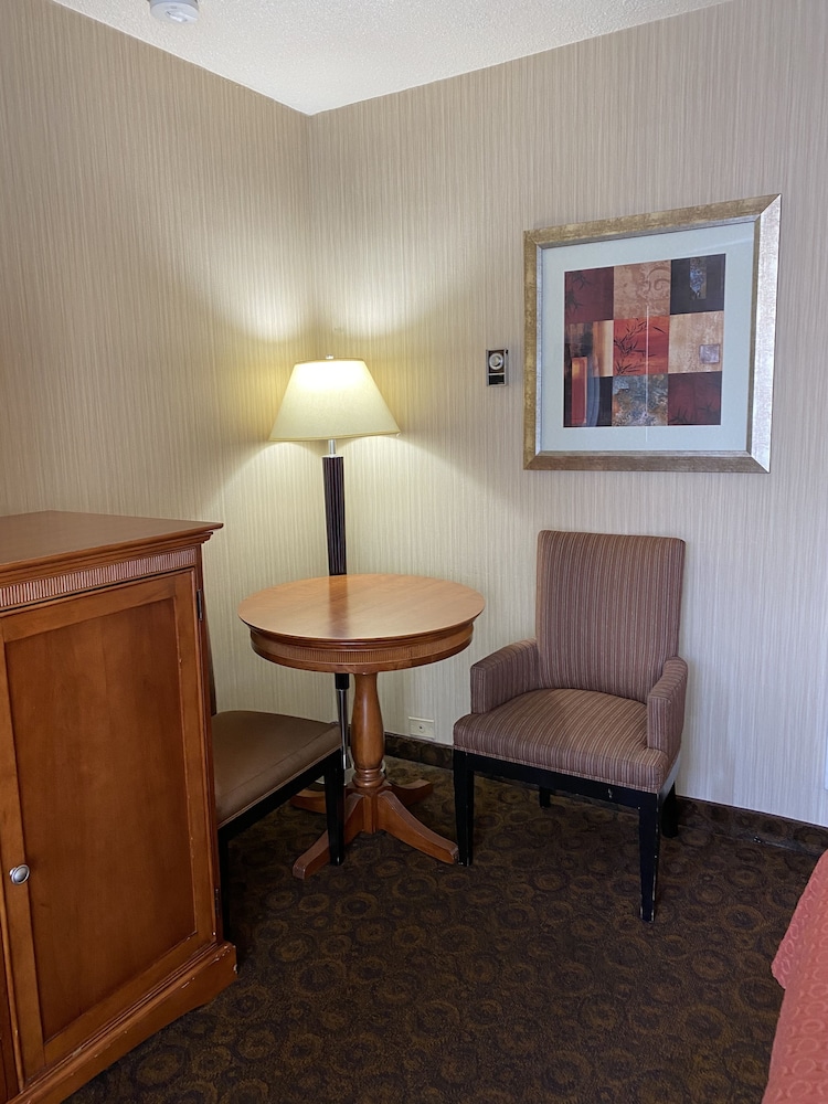 Royal Pacific Motor Inn 35/59