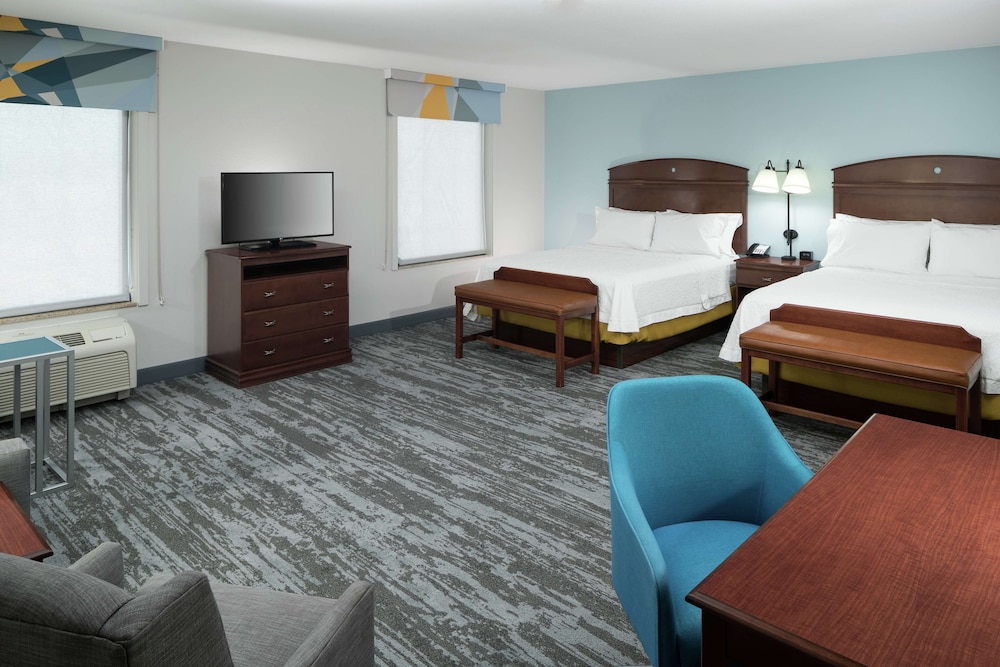 Hampton Inn And Suites Rochester North 26/42