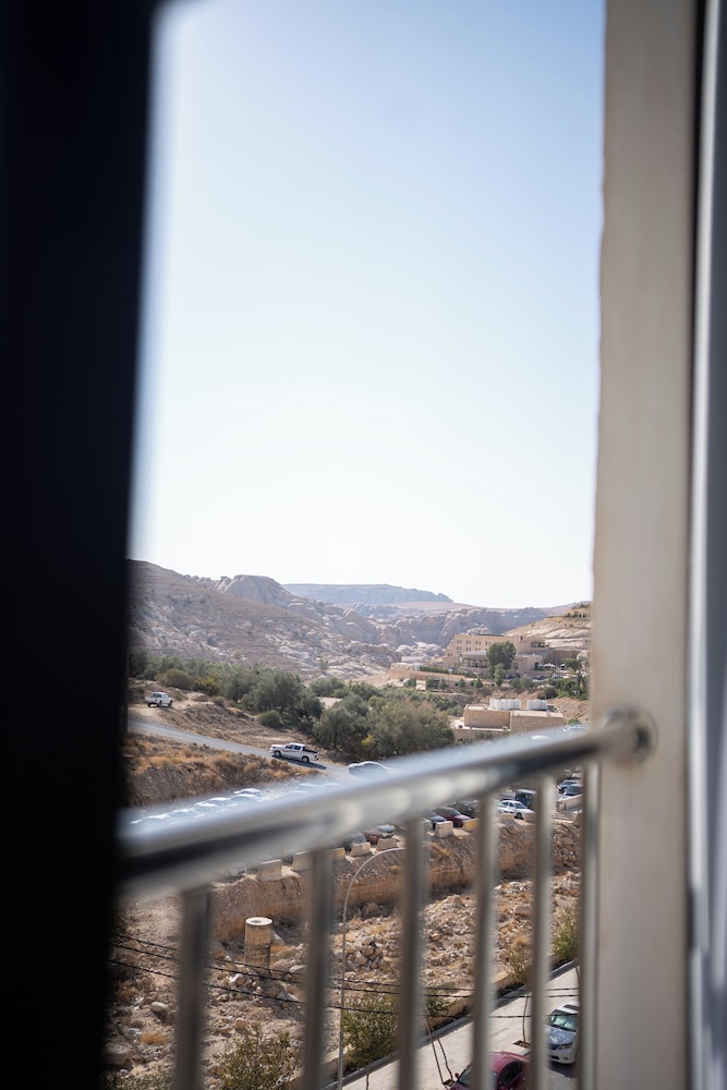Petra Boutique Hotel 42/50